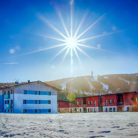 Ξενοδοχείο με διαμερίσματα Klinovec Views 4*