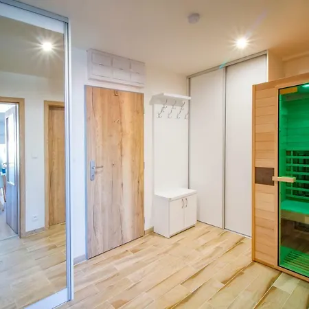 Klinovec Views 公寓式酒店 Loučná pod Klínovcem